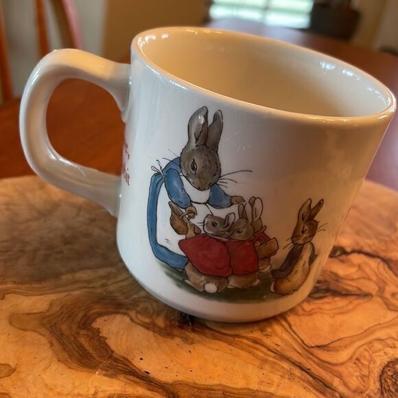 Wedgewood Peter Rabbit Cup to Welcome the New Baby Of Prince & Princess Of Wales - Picture 5 of 8